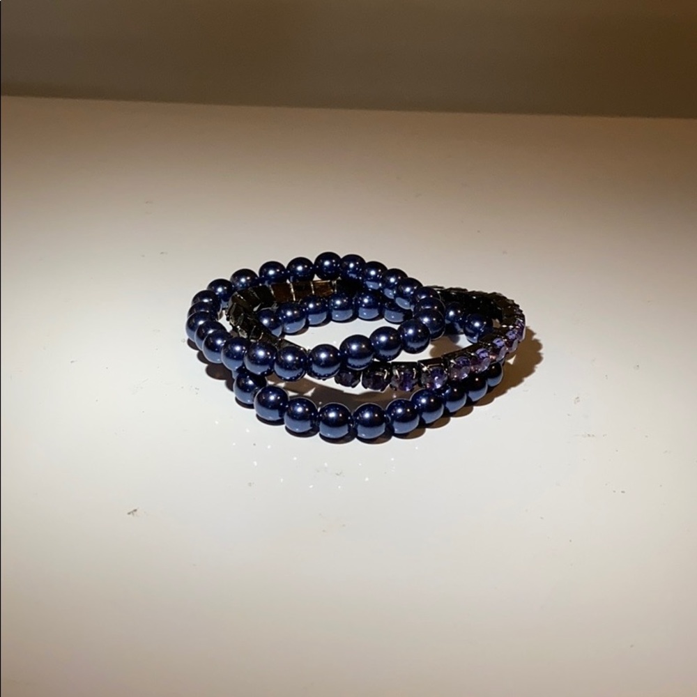 3/$15 - Faux Blue Pearl Bracelet